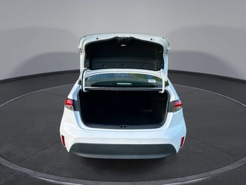 Used 2023 Toyota Corolla LE FWD image 28