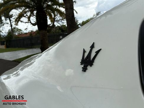 Used 2023 Maserati Ghibli Modena image 6