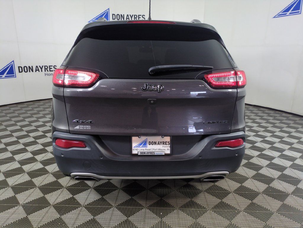 Used 2018 Jeep Cherokee Limited AWD/4WD image 5