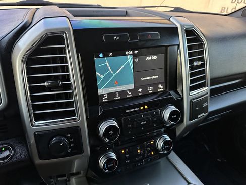 Used 2016 Ford F150 Lariat w/ Equipment Group 502A Luxury AWD/4WD image 18