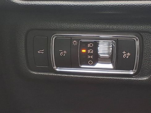 Used 2023 Lincoln Corsair FWD image 17