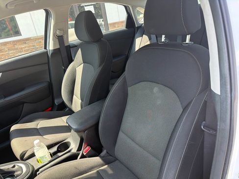 Used 2024 Kia Forte LXS FWD image 3