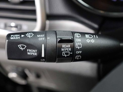 Used 2019 Jeep Grand Cherokee Altitude AWD/4WD image 28