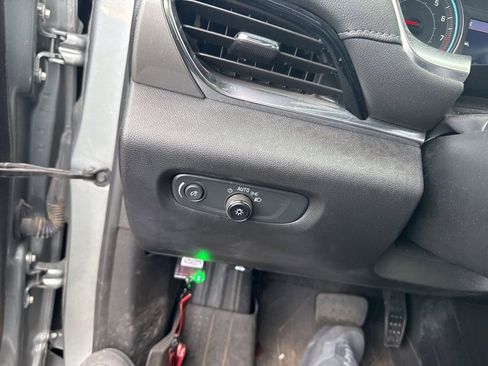 Used 2023 Chevrolet Traverse LT w/ LPO, Floor Liner Package image 38