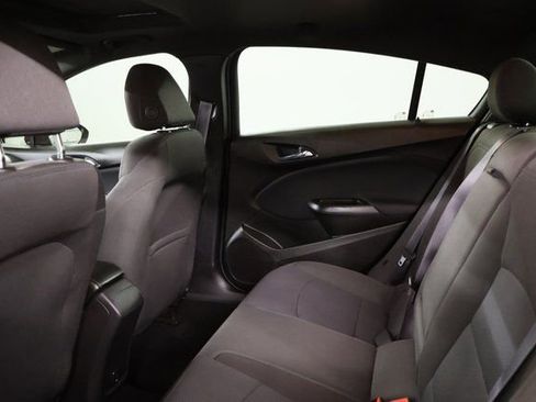 Used 2017 Chevrolet Cruze LT w/ Sun And Sound Package image 30