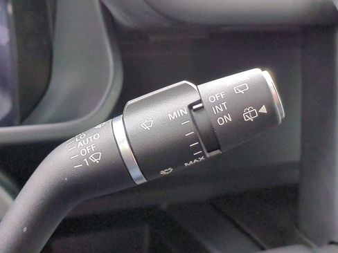 Certified 2024 Land Rover Defender 130 X-Dynamic SE image 28