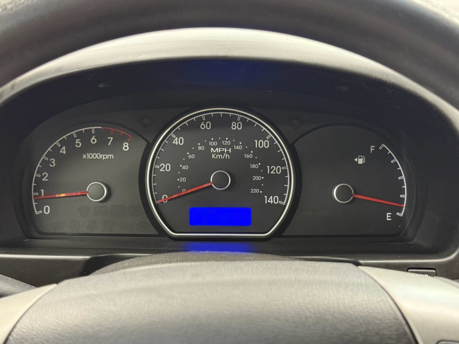 Used 2010 Hyundai Elantra GLS FWD image 29