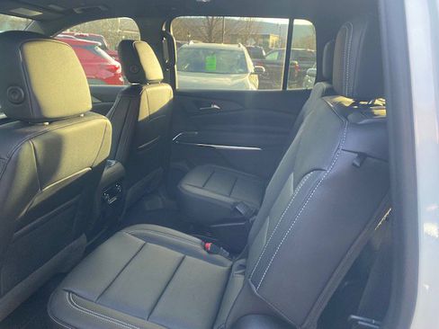 New 2026 Chevrolet Traverse LT w/ Sun and Wheel Package image 10