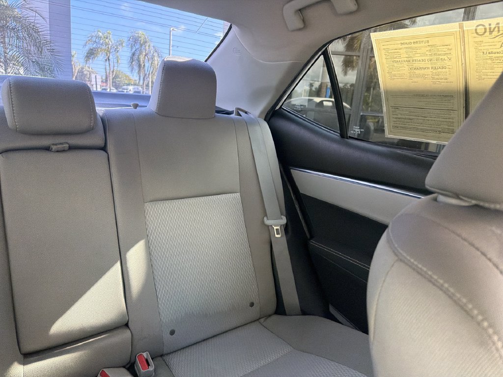 Used 2016 Toyota Corolla LE FWD image 15