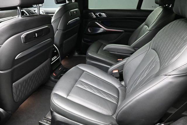 Certified 2025 BMW X7 M60i AWD/4WD image 21