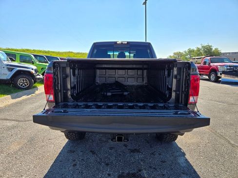 Used 2017 RAM 2500 Big Horn w/ Sport Appearance Group AWD/4WD image 29