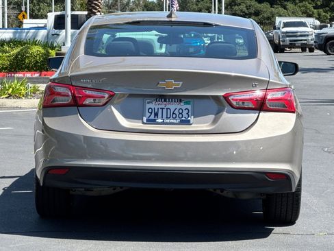 Used 2022 Chevrolet Malibu LT FWD image 4