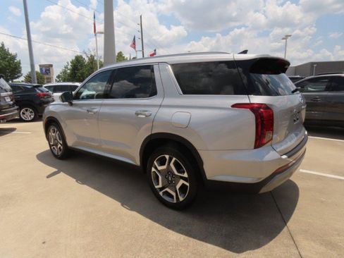 Used 2025 Hyundai Palisade SEL FWD image 14