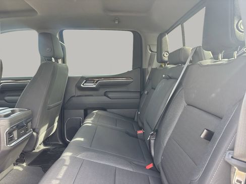 Used 2025 GMC Sierra 1500 Elevation w/ Preferred Package image 11