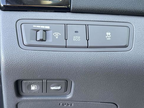 Used 2013 Hyundai Sonata Limited w/ Premium Pkg FWD image 19