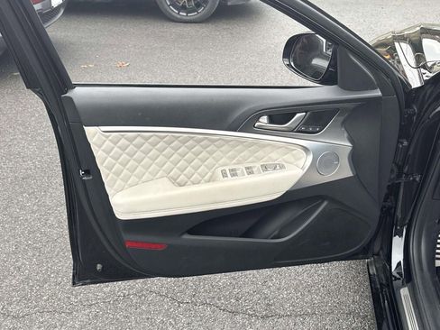 Used 2024 Genesis G70 3.3T Advanced w/ Sport Prestige Package image 16