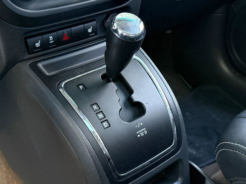 Used 2016 Jeep Patriot High Altitude image 23