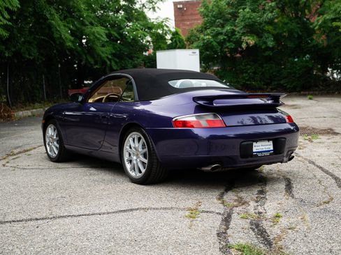Used 2001 Porsche 911 Carrera RWD image 40