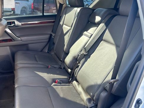 Used 2013 Lexus GX 460 image 10