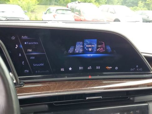 Used 2023 Cadillac Escalade Premium Luxury Platinum AWD/4WD image 25