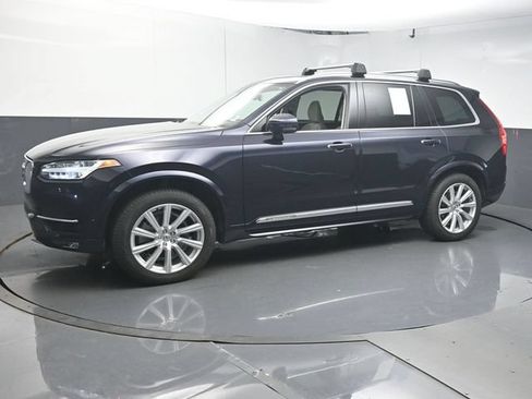 Used 2016 Volvo XC90 T6 Inscription w/ Vision Package AWD/4WD image 4