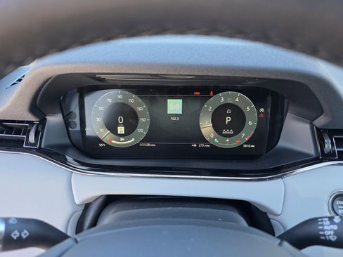 Used 2026 Land Rover Range Rover Evoque S image 16