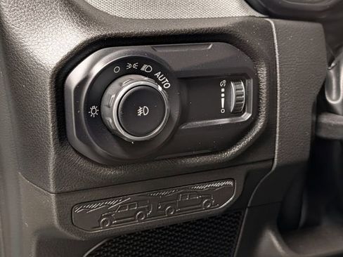 Used 2024 Jeep Wrangler Willys image 19