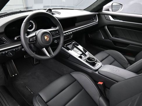 Certified 2025 Porsche 911 Turbo S AWD/4WD image 4