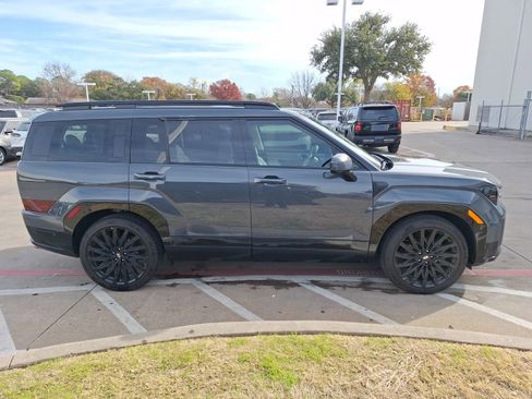 Used 2025 Hyundai Santa Fe Calligraphy image 7