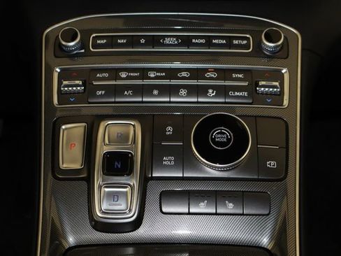 Used 2023 Hyundai Santa Fe SEL image 28