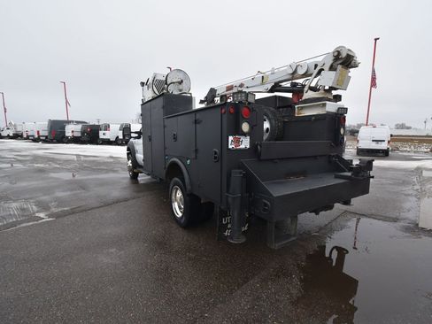 Used 2016 Ford F550 4x4 Regular Cab Super Duty image 8