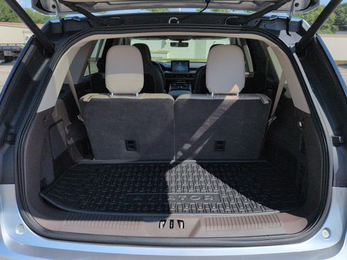 Used 2020 Lincoln Aviator Reserve w/ Equipment Group 202A AWD/4WD image 11