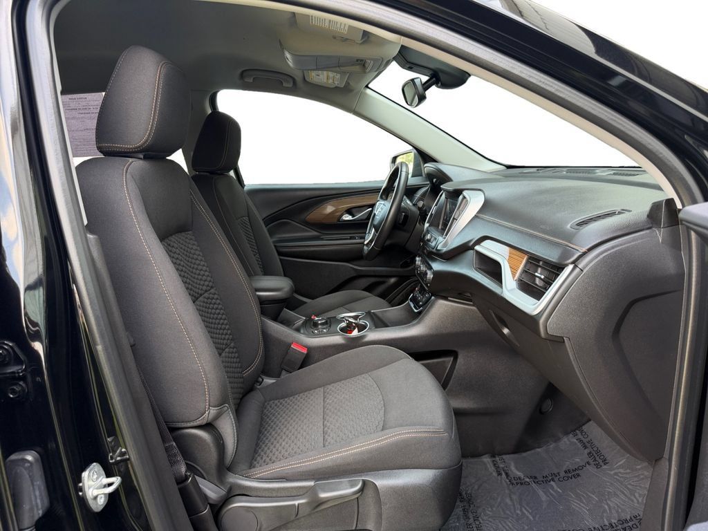 Used 2020 GMC Terrain SLE w/ Driver Convenience Package AWD/4WD image 17