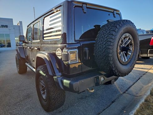 Used 2024 Jeep Wrangler Unlimited Rubicon 392 image 5