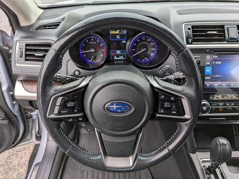 Used 2019 Subaru Outback 3.6R Limited AWD/4WD image 15