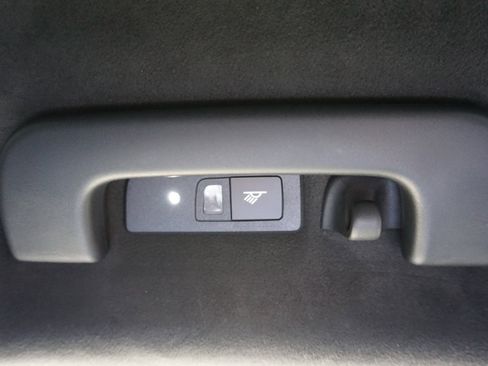 Certified 2025 Porsche Cayenne GTS image 25