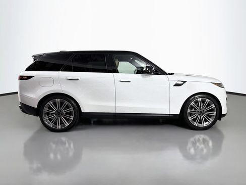 New 2027 Land Rover Range Rover Sport SE AWD/4WD image 4