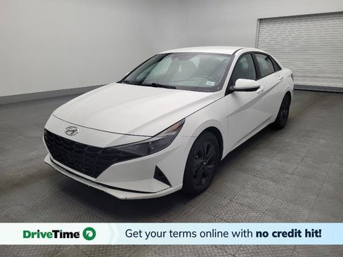 Used 2023 Hyundai Elantra Blue image 1