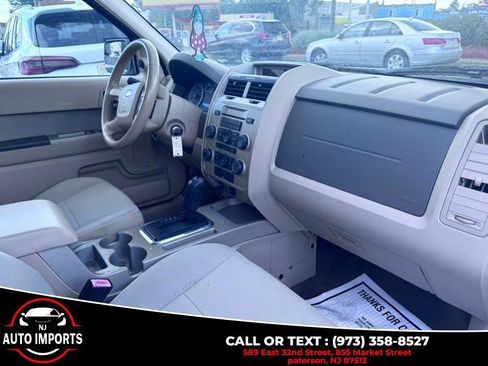 Used 2012 Ford Escape XLT image 17
