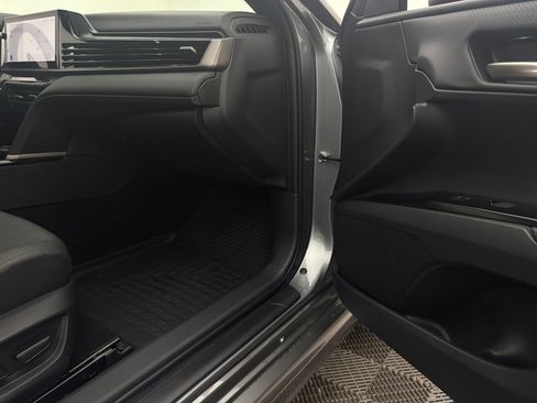 Used 2026 Toyota Camry XSE FWD image 29