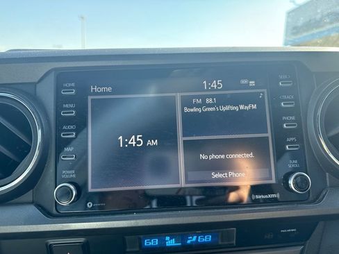 Used 2021 Toyota Tacoma TRD Off-Road image 20