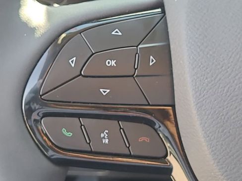 Used 2023 Jeep Cherokee Altitude Lux image 33