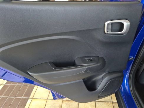 Used 2025 Hyundai Venue SEL FWD image 28