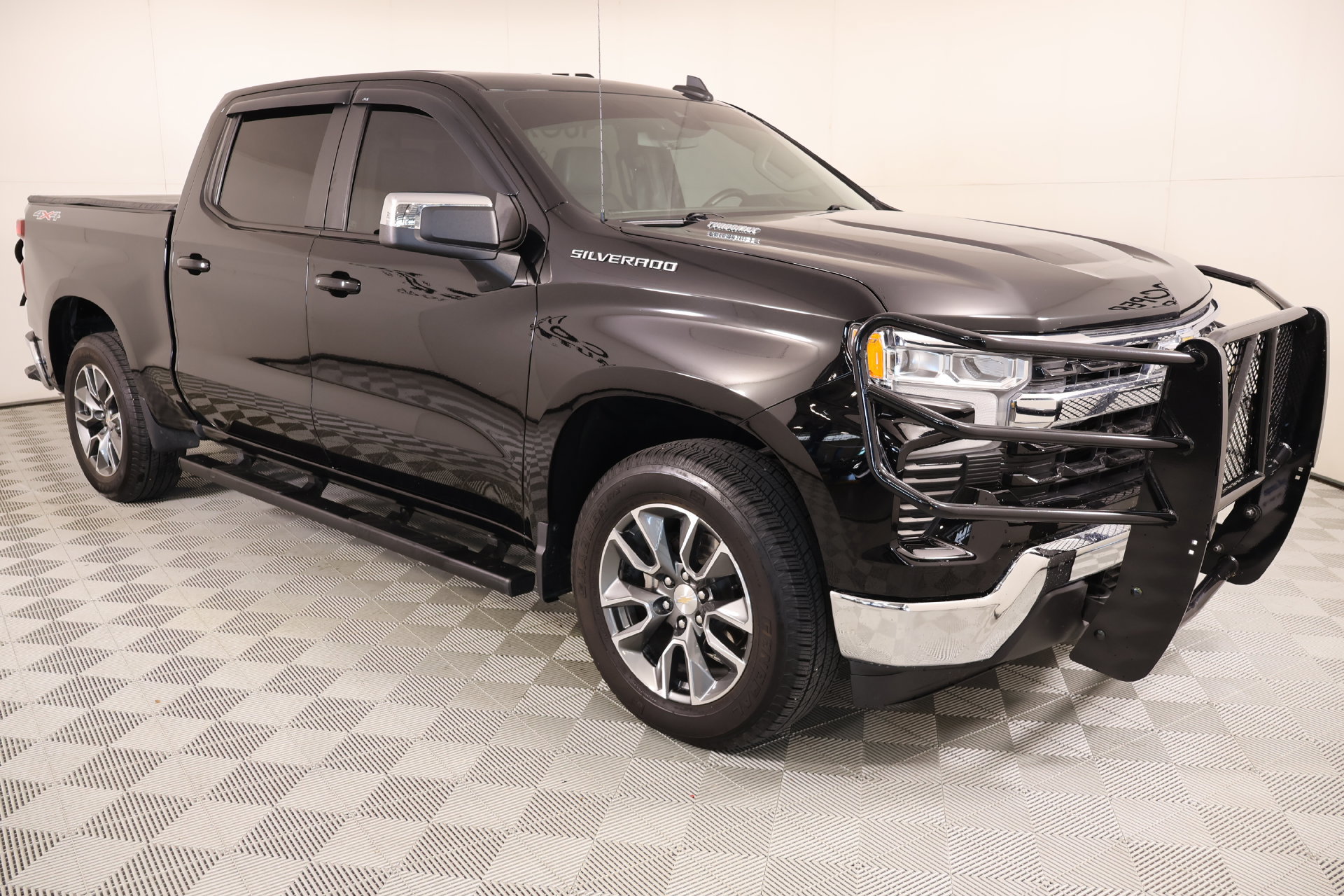 Used 2025 Chevrolet Silverado 1500 LT w/ All Star Edition Plus AWD/4WD image 1