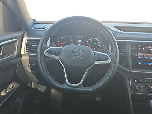 Used 2021 Volkswagen Atlas Cross Sport SE w/ Panoramic Sunroof Package image 13