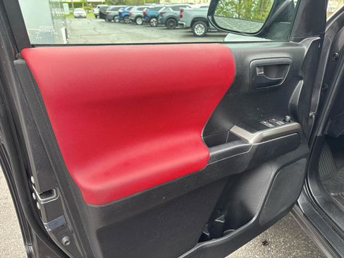 Used 2023 Toyota Tacoma SR5 w/ Black Out Package (TMS) RWD image 10