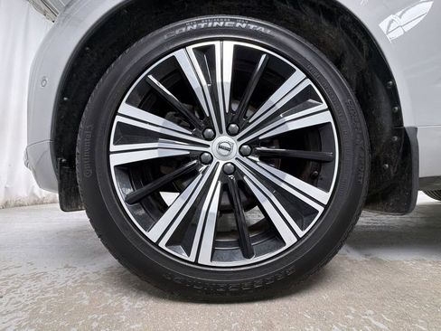 Used 2023 Volvo XC60 B5 Plus AWD/4WD image 14