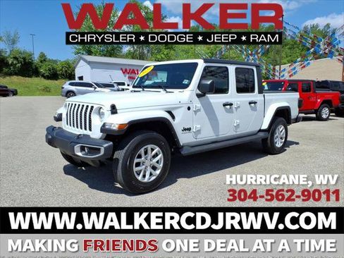 Certified 2023 Jeep Gladiator Sport AWD/4WD image 1