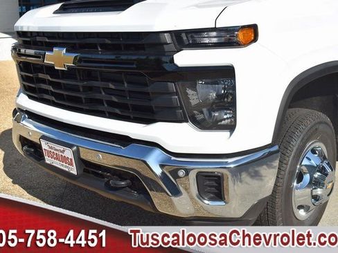 New 2025 Chevrolet Silverado 3500 W/T image 25