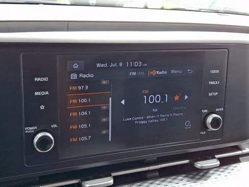 Used 2022 Kia Carnival LX FWD image 15